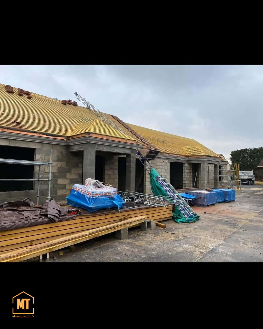 Toiture en tuiles plates sur maison neuve à Conflans Sainte Honorine 78700